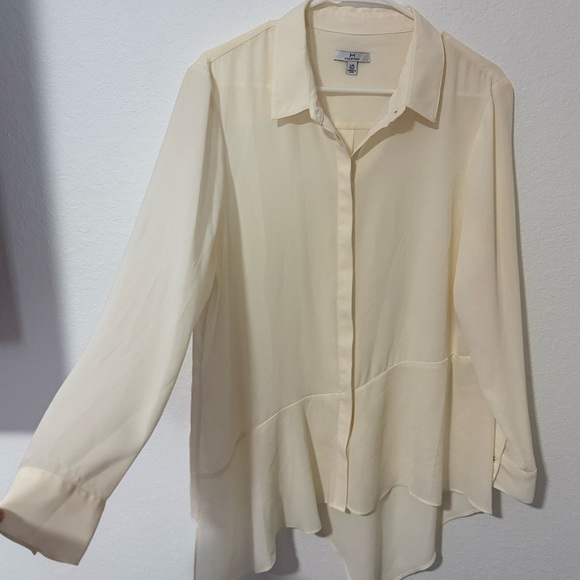 Cream Button-Up Blouse - Picture 4 of 4